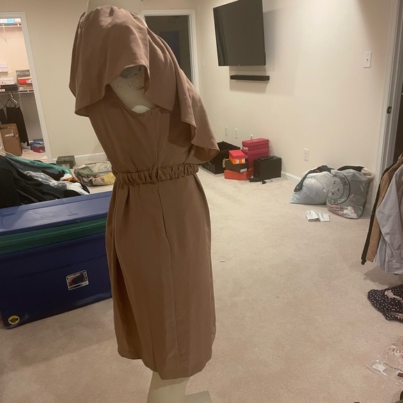 NWOT Size 12 H&M Dress. Tan. - Picture 2 of 5